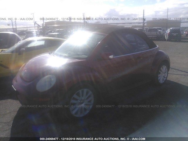 3VWRF31Y68M409296 - 2008 VOLKSWAGEN NEW BEETLE CONVERTIBLE SE RED photo 2