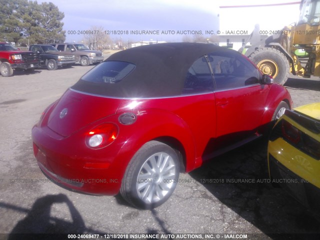 3VWRF31Y68M409296 - 2008 VOLKSWAGEN NEW BEETLE CONVERTIBLE SE RED photo 4