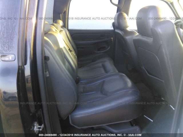 2GCEC13T551161867 - 2005 CHEVROLET SILVERADO C1500 BLACK photo 8