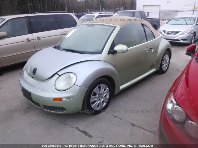 3VWRF31YX9M403146 - 2009 VOLKSWAGEN NEW BEETLE S GREEN photo 2