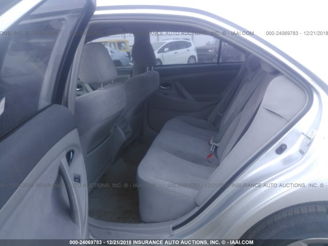 4T4BF3EK7AR046682 - 2010 TOYOTA CAMRY SE/LE/XLE SILVER photo 8