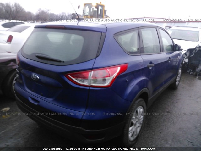 1FMCU0F76FUA31319 - 2015 FORD ESCAPE S BLUE photo 4