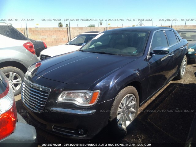 2C3CCACG4CH274082 - 2012 CHRYSLER 300 LIMITED BLACK photo 2