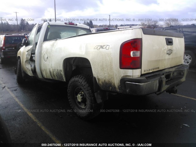 1GC3KVBG9AF139668 - 2010 CHEVROLET SILVERADO K2500 HEAVY DUTY WHITE photo 3