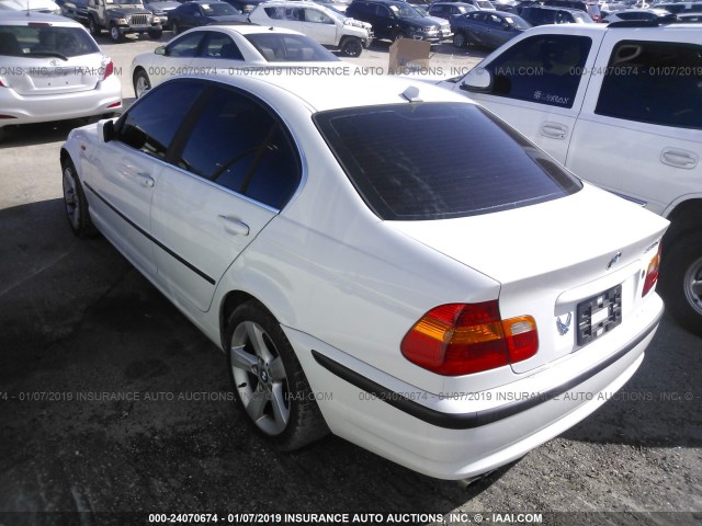 WBAEW53444PN33642 - 2004 BMW 330 XI WHITE photo 3