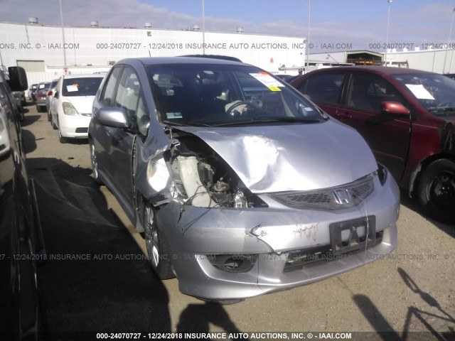 JHMGE8H5XBC027527 - 2011 HONDA FIT SPORT SILVER photo 1