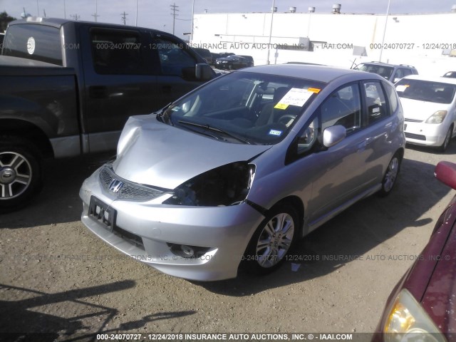 JHMGE8H5XBC027527 - 2011 HONDA FIT SPORT SILVER photo 2