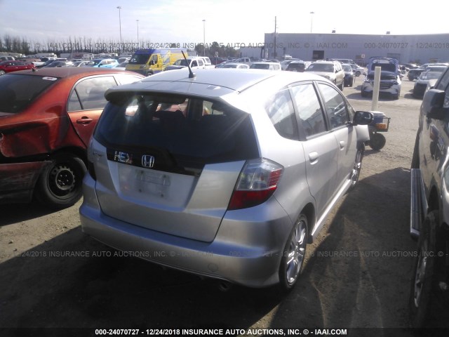 JHMGE8H5XBC027527 - 2011 HONDA FIT SPORT SILVER photo 4