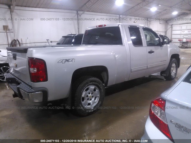 1GCSKSE37AZ191477 - 2010 CHEVROLET SILVERADO K1500 LT SILVER photo 4