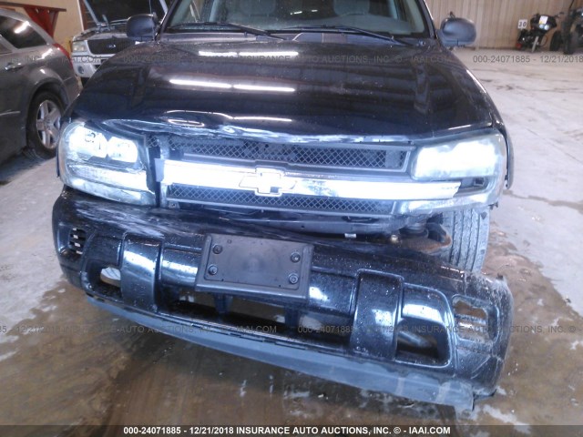 1GNDS13S642367923 - 2004 CHEVROLET TRAILBLAZER LS/LT BLACK photo 6