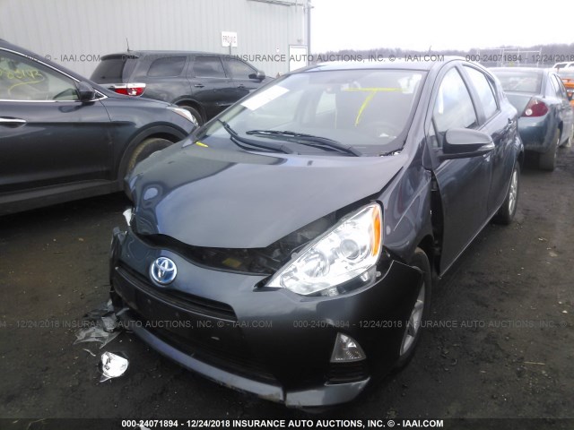 JTDKDTB31C1020004 - 2012 TOYOTA PRIUS C GRAY photo 2