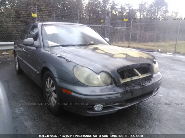 KMHWF35H22A505734 - 2002 HYUNDAI SONATA GLS/LX GRAY photo 1