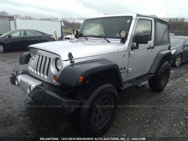 1J4FA24158L501427 - 2008 JEEP WRANGLER X SILVER photo 2