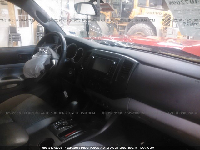 5TFLU4EN2EX095592 - 2014 TOYOTA TACOMA DOUBLE CAB 红色 照片 5