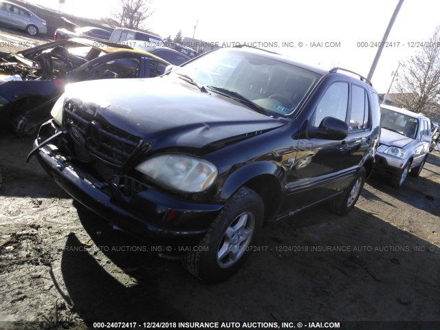 4JGAB54E91A251768 - 2001 MERCEDES-BENZ ML 320 BLACK photo 2