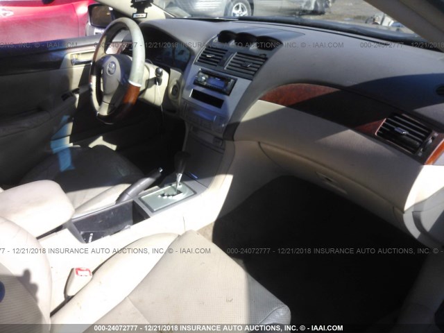 4T1FA38P66U076619 - 2006 TOYOTA CAMRY SOLARA SE/SLE GRAY photo 5