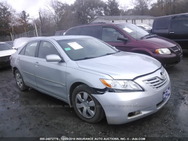 4T1BK46K47U047386 - 2007 TOYOTA CAMRY NEW GENERAT LE/XLE/SE SILVER photo 1