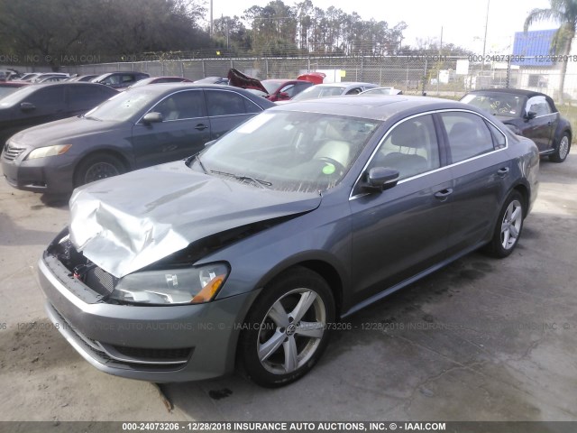 1VWBP7A35DC069824 - 2013 VOLKSWAGEN PASSAT SE GRAY photo 2