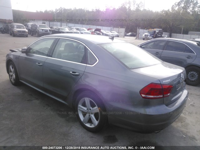 1VWBP7A35DC069824 - 2013 VOLKSWAGEN PASSAT SE GRAY photo 3