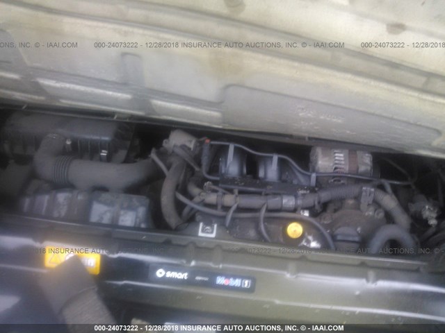 WMEEJ31X79K221047 - 2009 SMART FORTWO PURE/PASSION SILVER photo 10