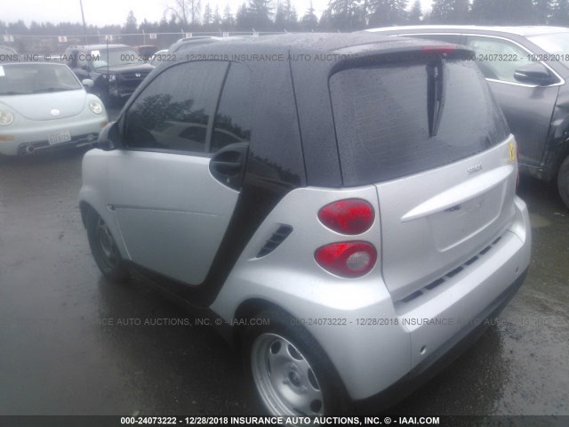WMEEJ31X79K221047 - 2009 SMART FORTWO PURE/PASSION SILVER photo 3