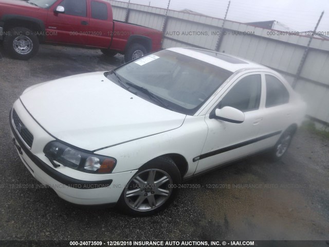 YV1RS58D322132872 - 2002 VOLVO S60 2.4T WHITE photo 2