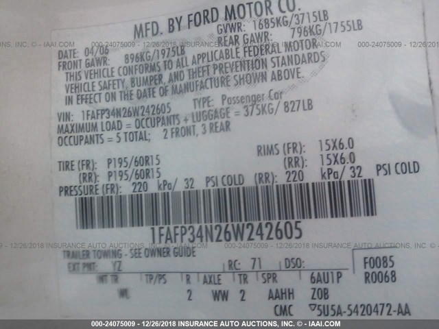 1FAFP34N26W242605 - 2006 FORD FOCUS ZX4 WHITE photo 9