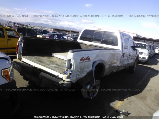 1FTWW31R98ED47039 - 2008 FORD F350 SRW SUPER DUTY WHITE photo 4