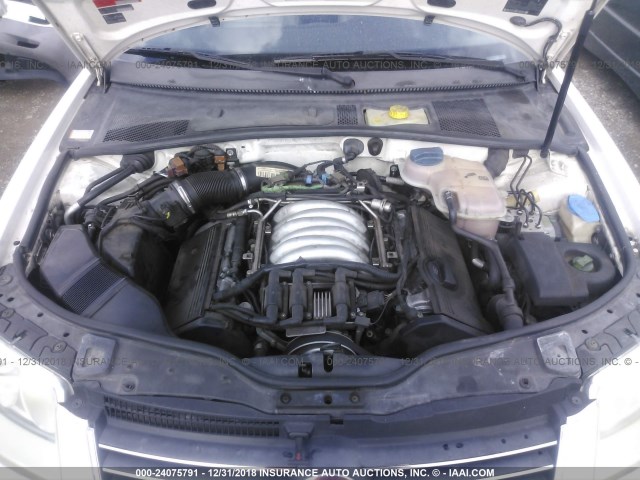 WVWRH63BX2P068560 - 2002 VOLKSWAGEN PASSAT GLX 白色 照片 10