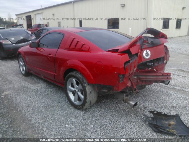 1ZVHT82H685170953 - 2008 FORD MUSTANG GT RED photo 3