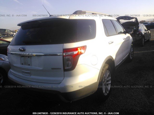 1FMHK7D95CGA84077 - 2012 FORD EXPLORER XLT WHITE photo 4