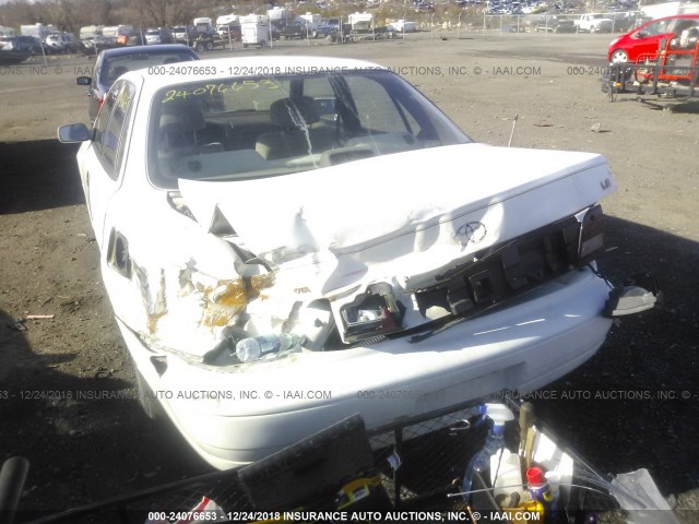 4T1BG12K4TU696752 - 1996 TOYOTA CAMRY DX/LE/XLE WHITE photo 6