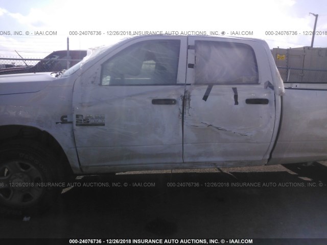 3C6UR5HL7JG283326 - 2018 RAM 2500 ST WHITE photo 6