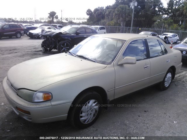 4T1BG12K5TU754139 - 1996 TOYOTA CAMRY DX/LE/XLE Champagne photo 2