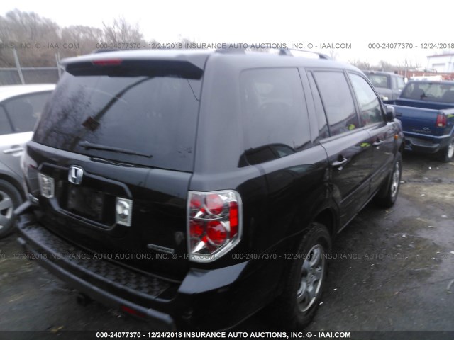 5FNYF183X8B015432 - 2008 HONDA PILOT SE BLACK photo 4