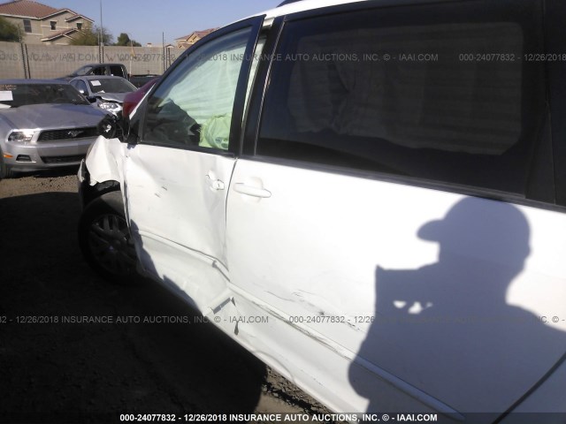 5TDZA23C75S308177 - 2005 TOYOTA SIENNA CE/LE WHITE photo 6