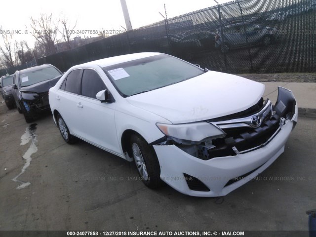 4T1BF1FK6DU717325 - 2013 TOYOTA CAMRY L/SE/LE/XLE 白色 照片 1