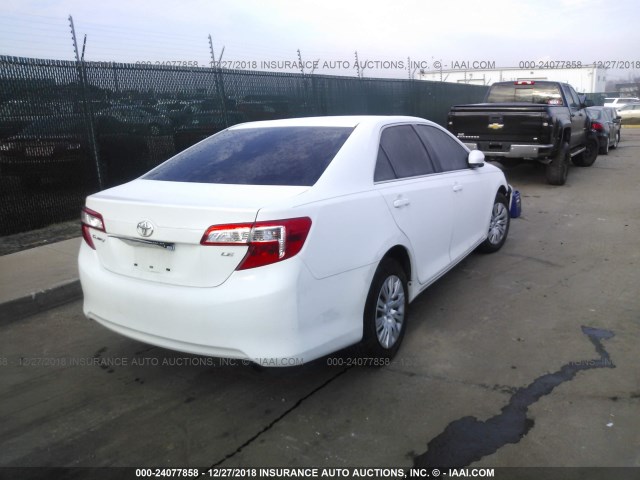 4T1BF1FK6DU717325 - 2013 TOYOTA CAMRY L/SE/LE/XLE 白色 照片 4
