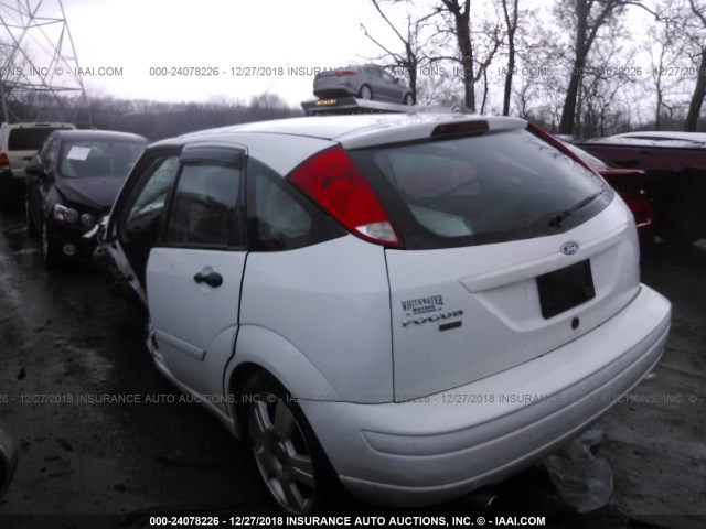 1FAHP37N27W286108 - 2007 FORD FOCUS ZX5/S/SE/SES WHITE photo 3