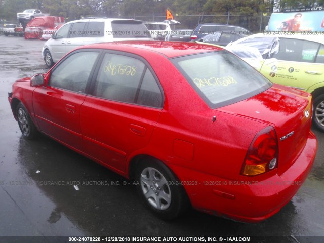 KMHCG45C45U671475 - 2005 HYUNDAI ACCENT GL RED photo 3