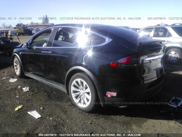 5YJXCAE28HF060191 - 2017 TESLA MODEL X BLACK photo 3