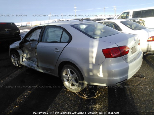 3VWLL7AJ5BM087556 - 2011 VOLKSWAGEN JETTA TDI TAN photo 3