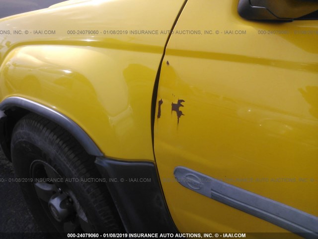 5N1ED28T72C546800 - 2002 NISSAN XTERRA XE/SE YELLOW photo 6