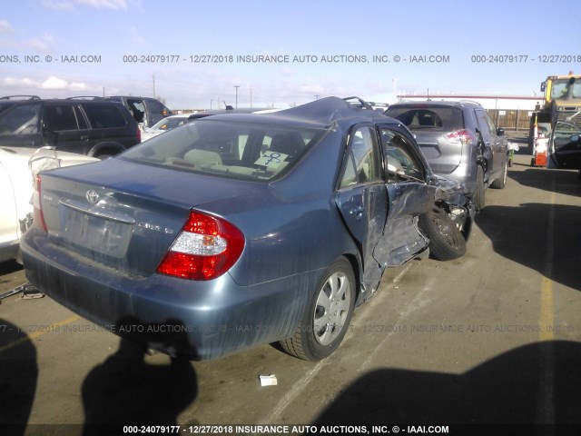 4T1BE32KX2U620677 - 2002 TOYOTA CAMRY LE/XLE/SE BLUE photo 4