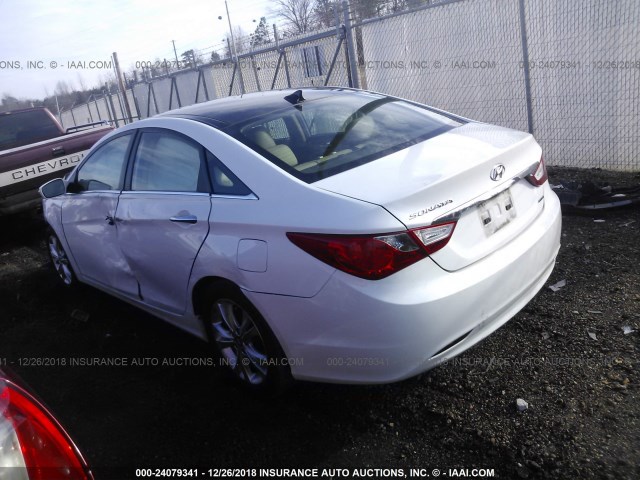 5NPEC4ACXCH461341 - 2012 HYUNDAI SONATA SE/LIMITED WHITE photo 3