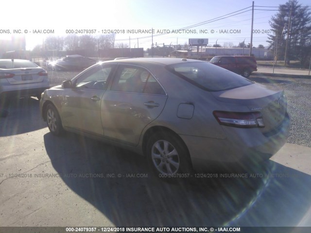 4T1BF3EK1BU624562 - 2011 TOYOTA CAMRY SE/LE/XLE 金色 照片 3