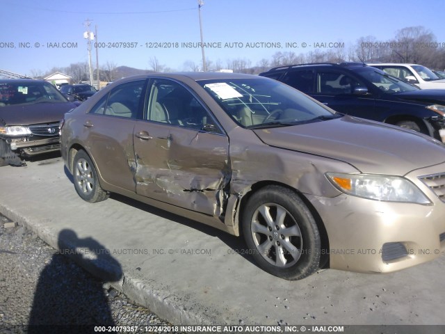 4T1BF3EK1BU624562 - 2011 TOYOTA CAMRY SE/LE/XLE 金色 照片 6