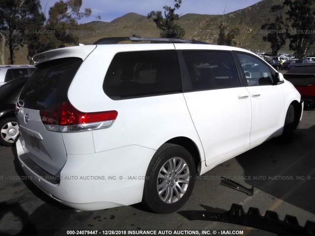 5TDYK3DC5CS207259 - 2012 TOYOTA SIENNA XLE/LIMITED WHITE photo 4