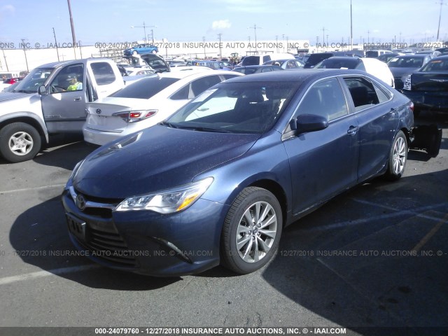 4T1BK1FK7FU563366 - 2015 TOYOTA CAMRY XSE/XLE Mavi foto 2