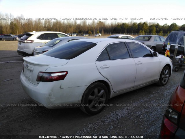 4T1BK46KX7U534625 - 2007 TOYOTA CAMRY NEW GENERAT LE/XLE/SE WHITE photo 4